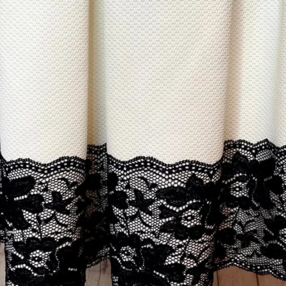 Suzy Shier Sleeveless Fit & Flare White Dress with Lace Border - Picture 2 of 4